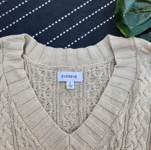 Evereve Chloe Cable Sweater Vest Oatmeal V Neck Size Small - Picture 4 of 6